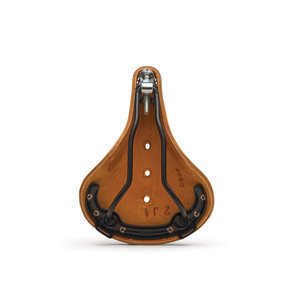 B211D00A07203_B211D00A07203_Brooks-England_3_B17-short-honey-leather-saddle_bottom.jpg