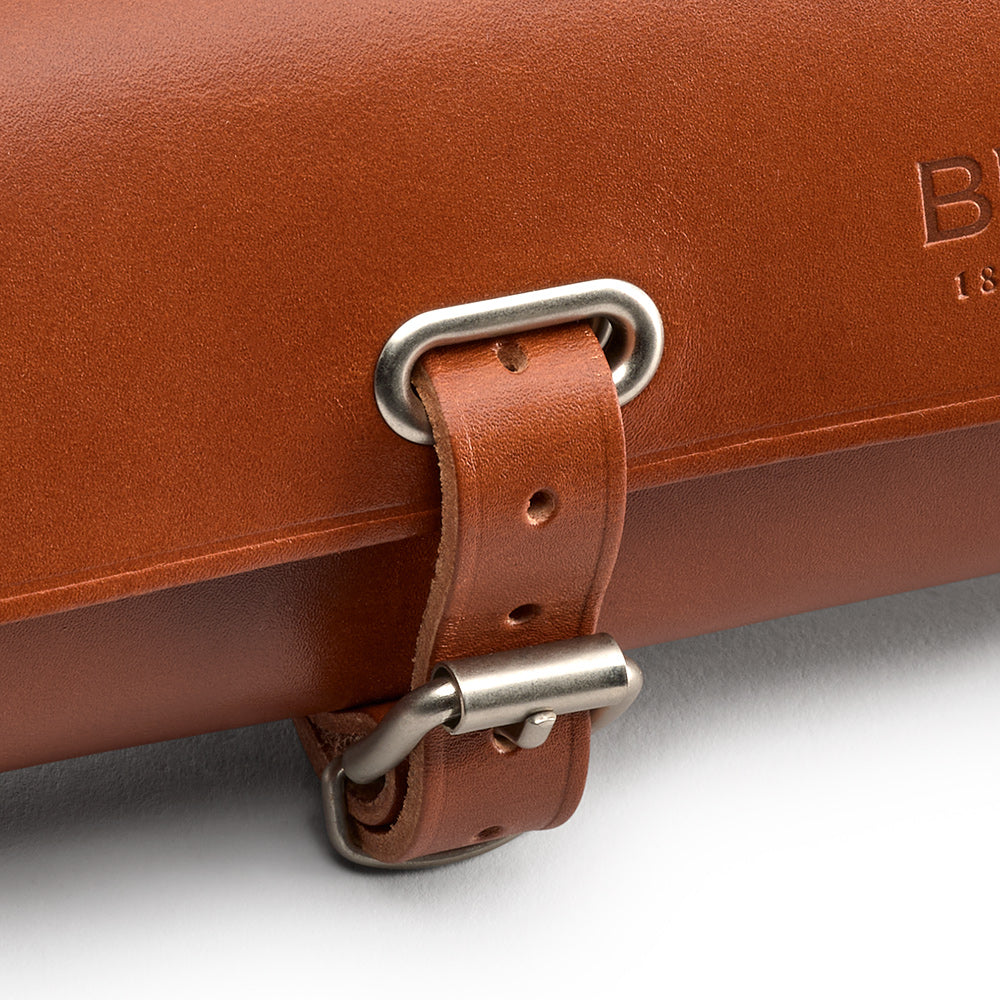 B743600A27203_CHALLE0017203_Brooks-England_4_challenge-0,5L-honey-bike-bags_detail1.jpg