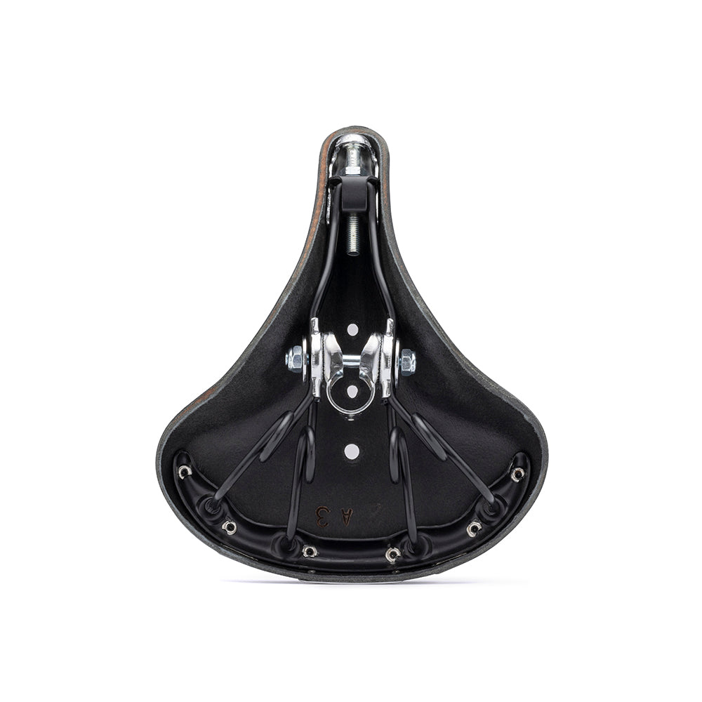 B391000A07202_B391000A07202_Brooks-England_3_b72-black-leather-saddle_bottom.jpg