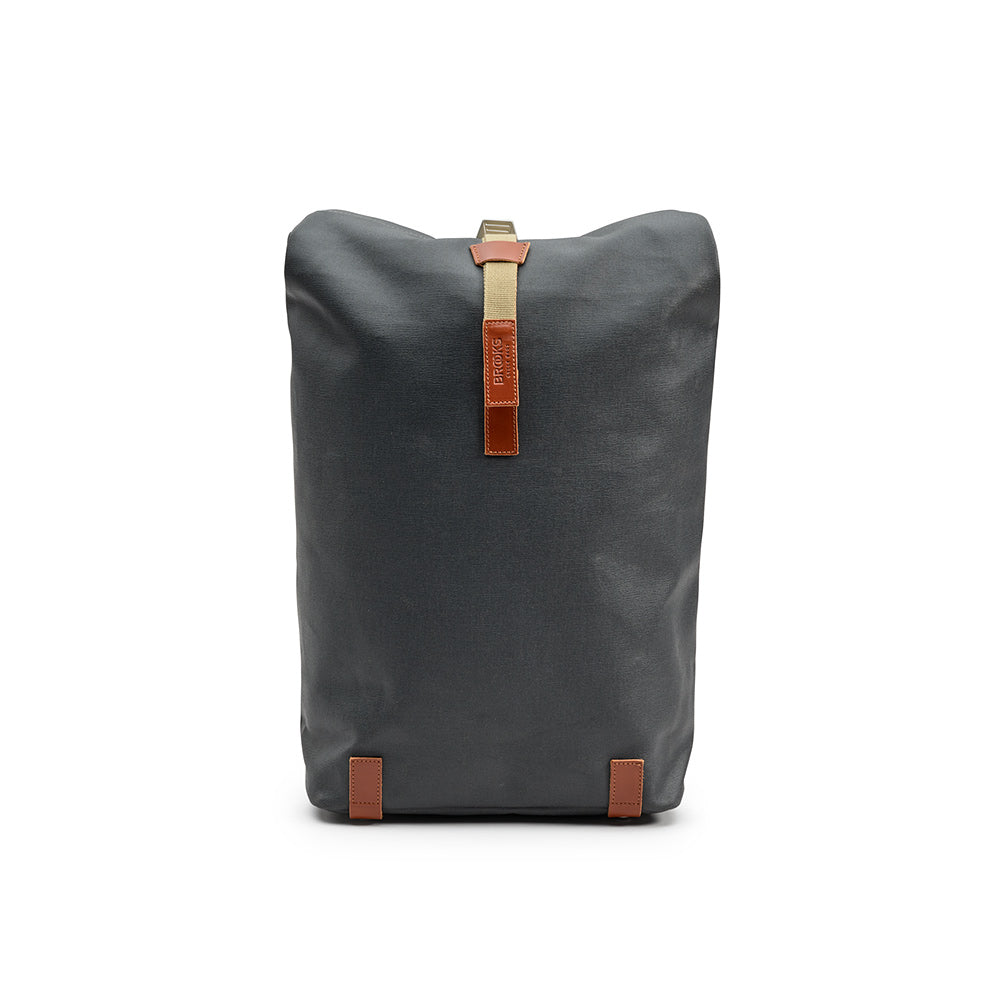BB04300A07266_PICKWIC007266_Brooks-England_1_pickwick-cotton-canvas-26L-grey-backpacks_front.jpg