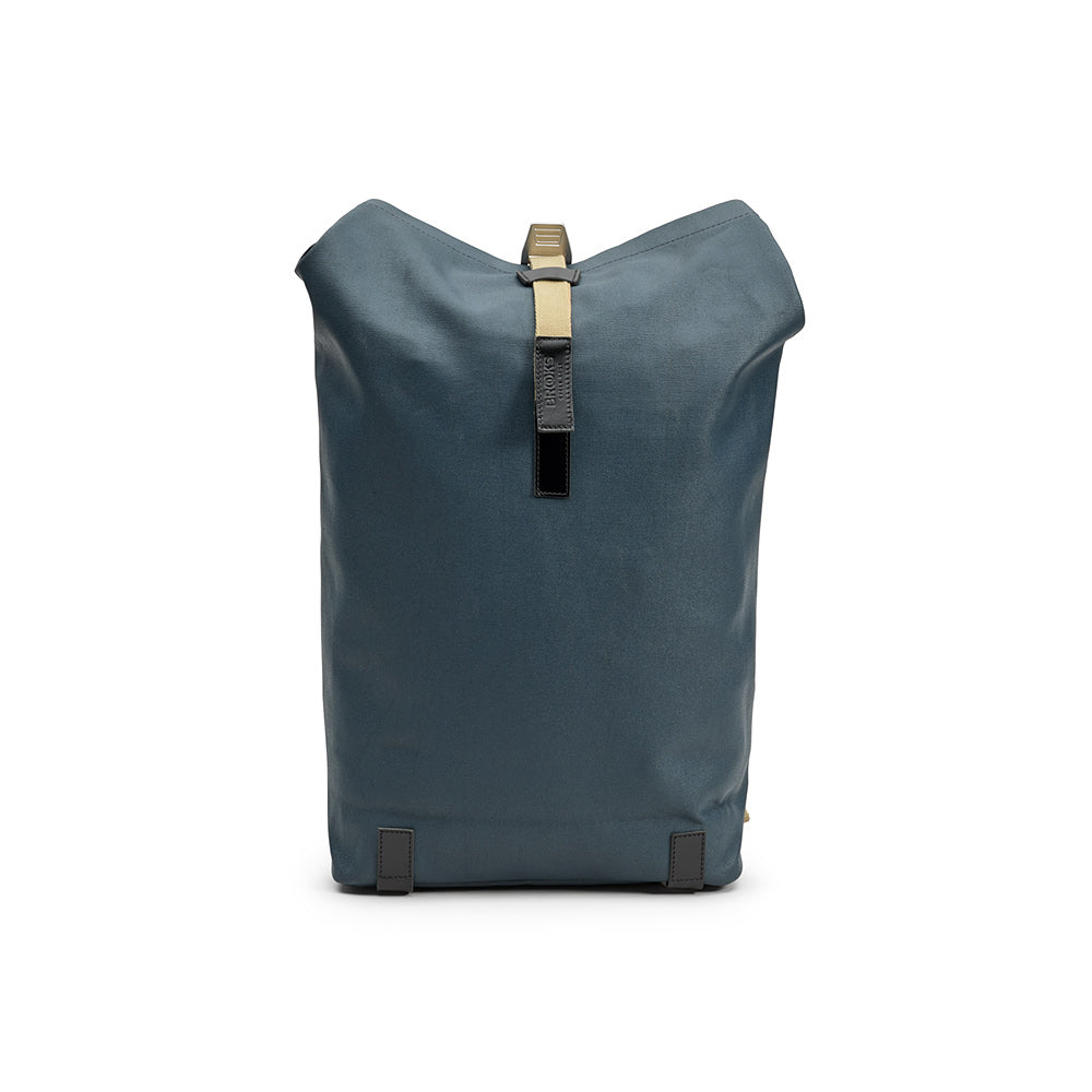 BB04300A07267_PICKWIC007267_Brooks-England_1_pickwick-cotton-canvas-26L-dark-blue-backpacks_front.jpg
