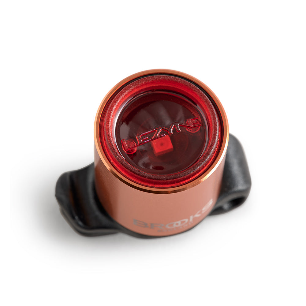BLLR000A12001_BLLR000A12001_Brooks-England_1_femto-rear-light-accessories_detail.jpg
