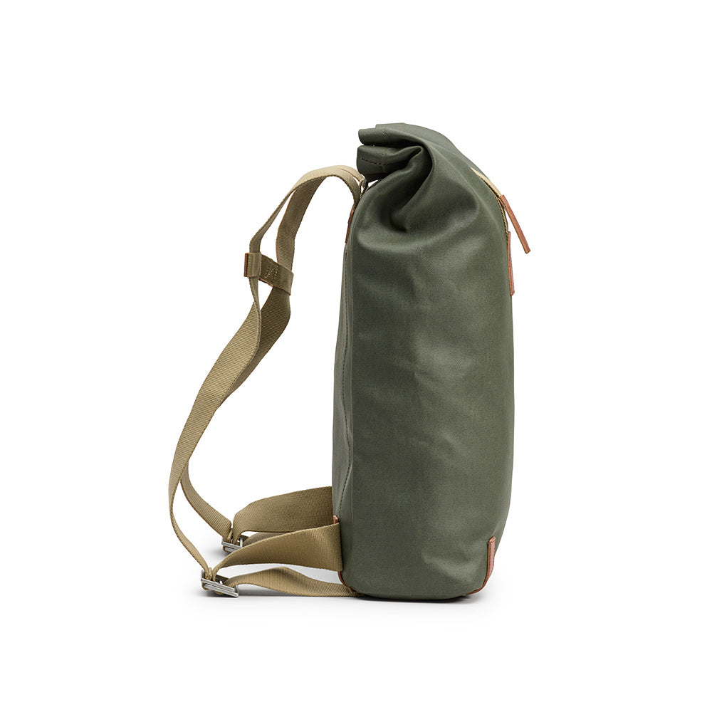 BB04300A07232_PICKWIC007232_Brooks-England_2_pickwick-cotton-canvas-26L-sage-green-backpacks-right_side.jpg