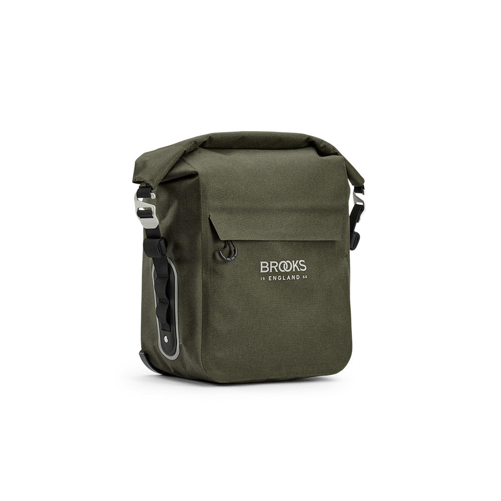 BPA01PLA0S401_SCAPE0000L401_Brooks-England_4_pannier-small-mud-green-scape-bike-bags_3-4.jpg