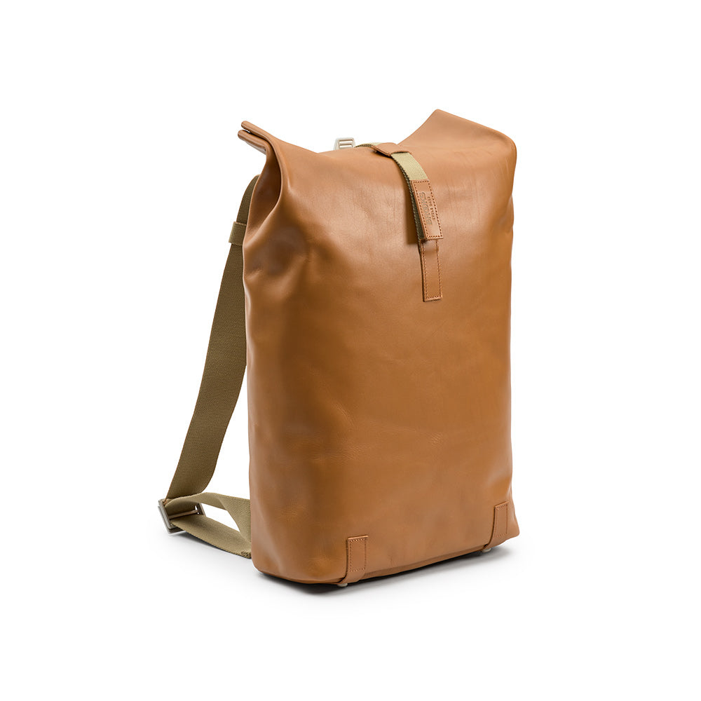 BB04300A2Q333_PICKWIC01Q333_Brooks-England_5_pickwick-leather-26L-cognac-backpacks_3-4.jpg