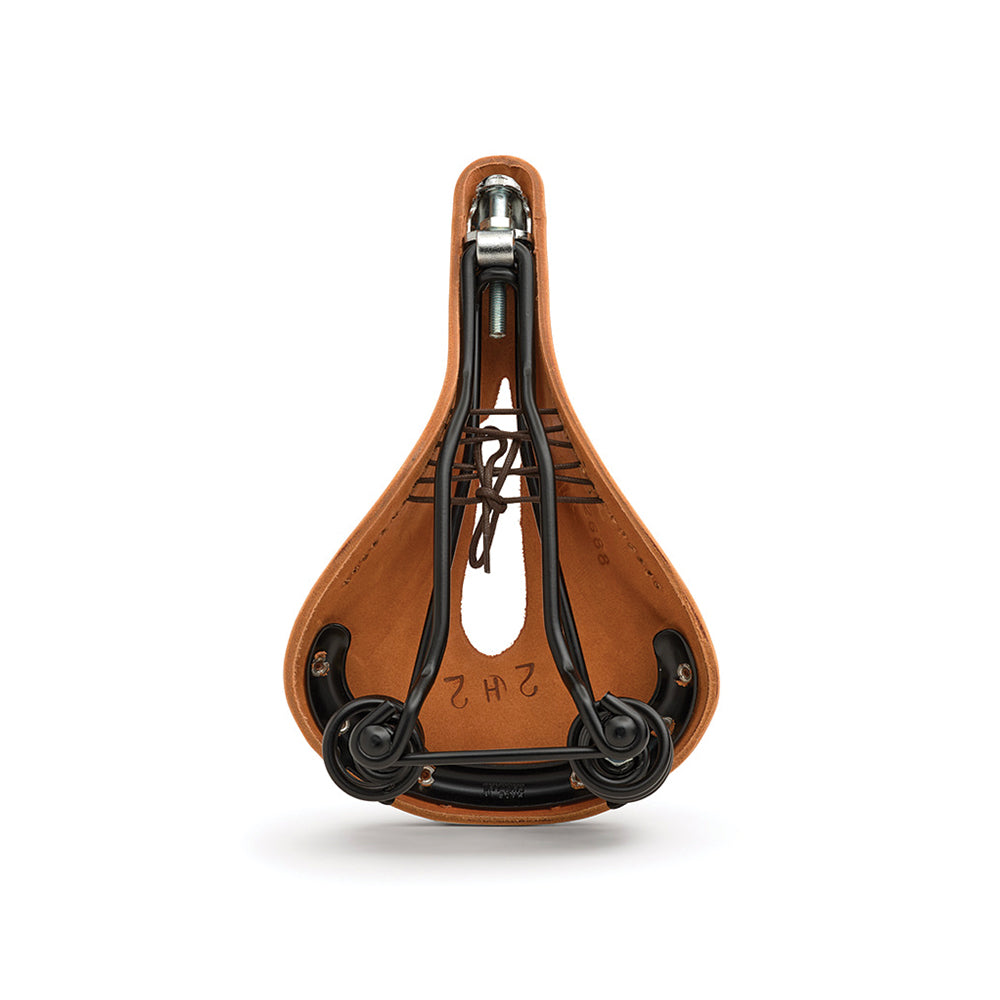 B396HILA07203_B396HILA07203_Brooks-England_3_flyer-carved-honey-leather-saddle_bottom.jpg