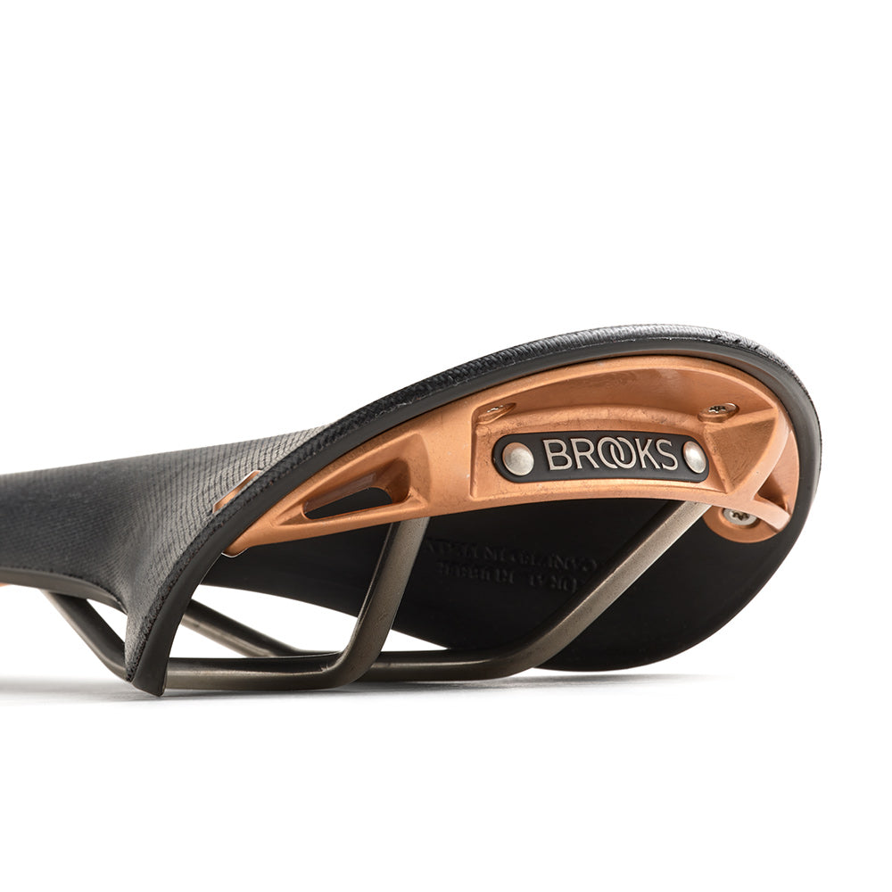 C211000A56000_C170000096000_Brooks-England_7_c17-special-copper-black-cambium-saddle_detail2.jpg