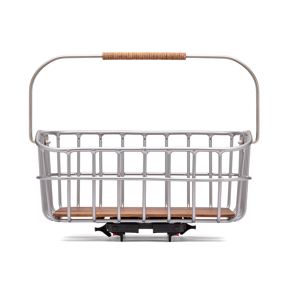 BB05600A00003_BB05600A00003_Brooks-England_1_peckham-low-basket-silver-accessories_front.jpg