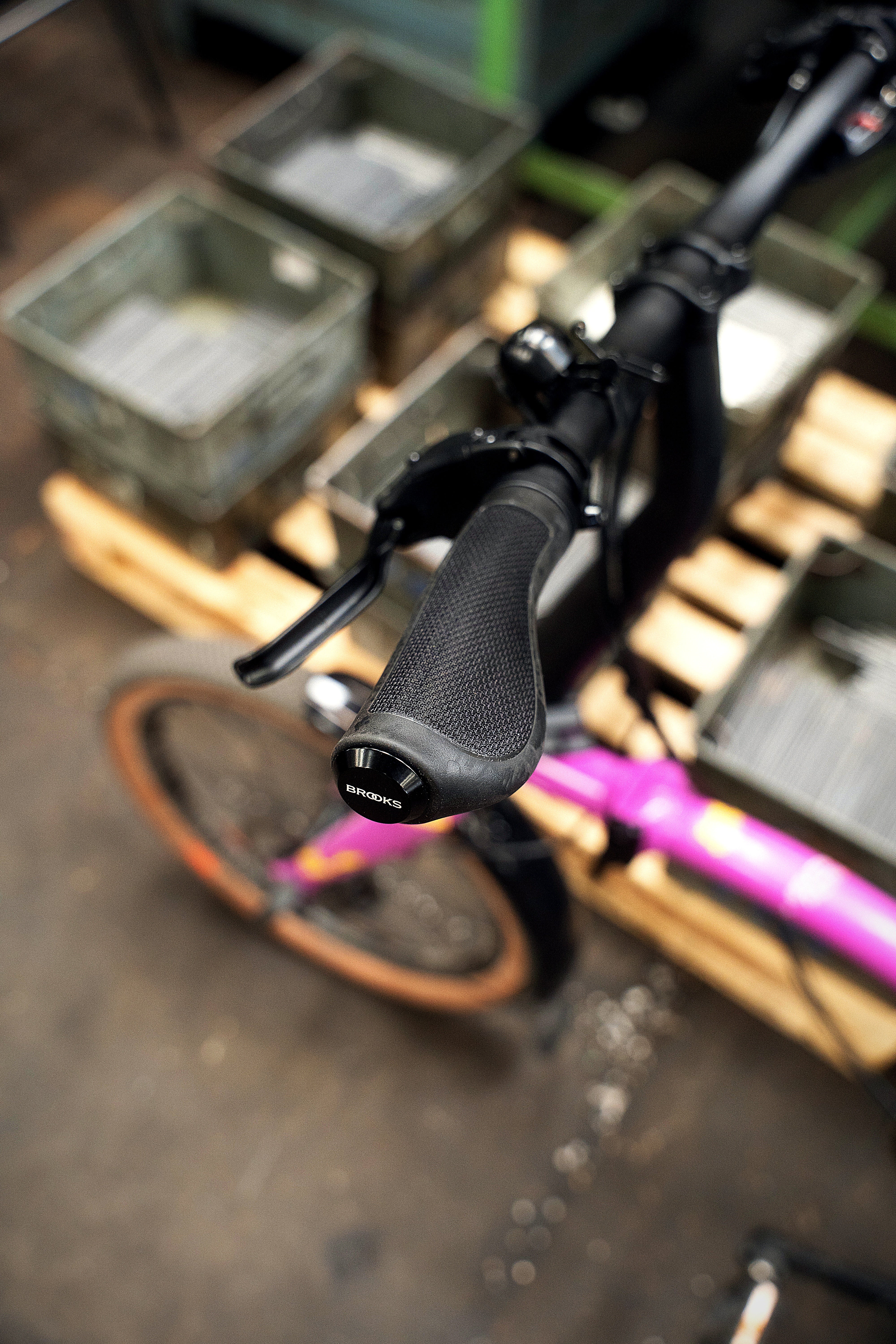 Scape Handlebar Pouch: Black Gravel handlebar bag | Brooks England