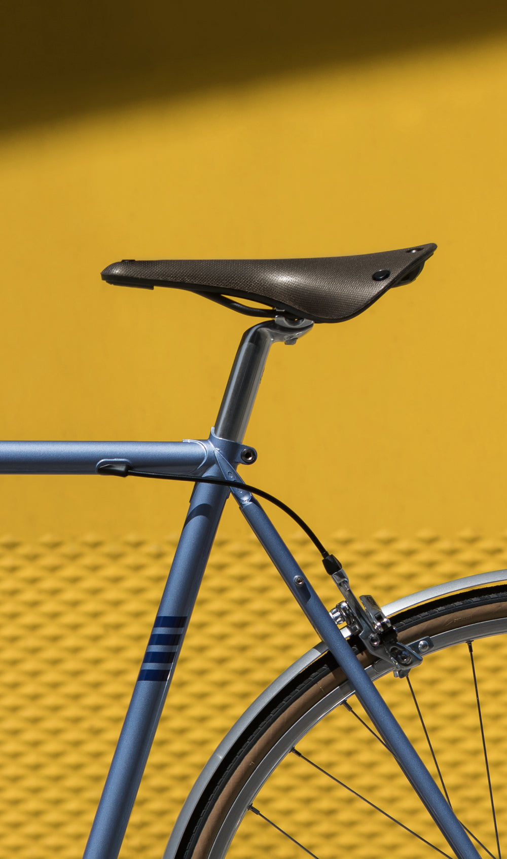 Black Plump Leather Grips: Adjustable, Hardwearing Grips | Brooks