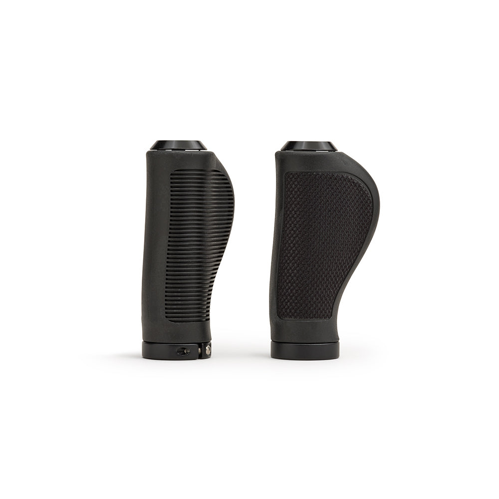 CSG6SS0A01000_ERGORUB040010_Brooks-England_1_ergonomic-cambium-rubber-100-100-black-grips_front.jpg