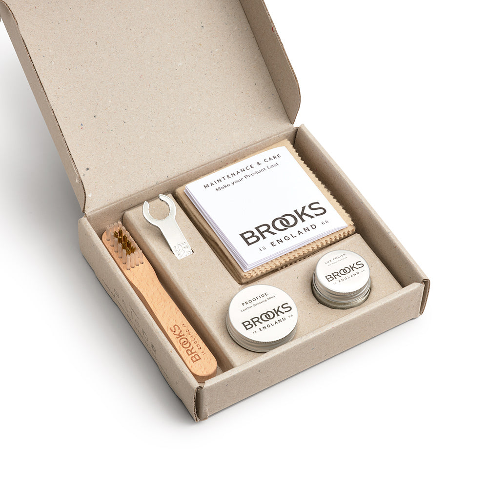 AMA0200A00_AMA0200A00XXXX_Brooks-England_2_premium-leather-saddle-care-kit-maintenance-accessories_top2.jpg
