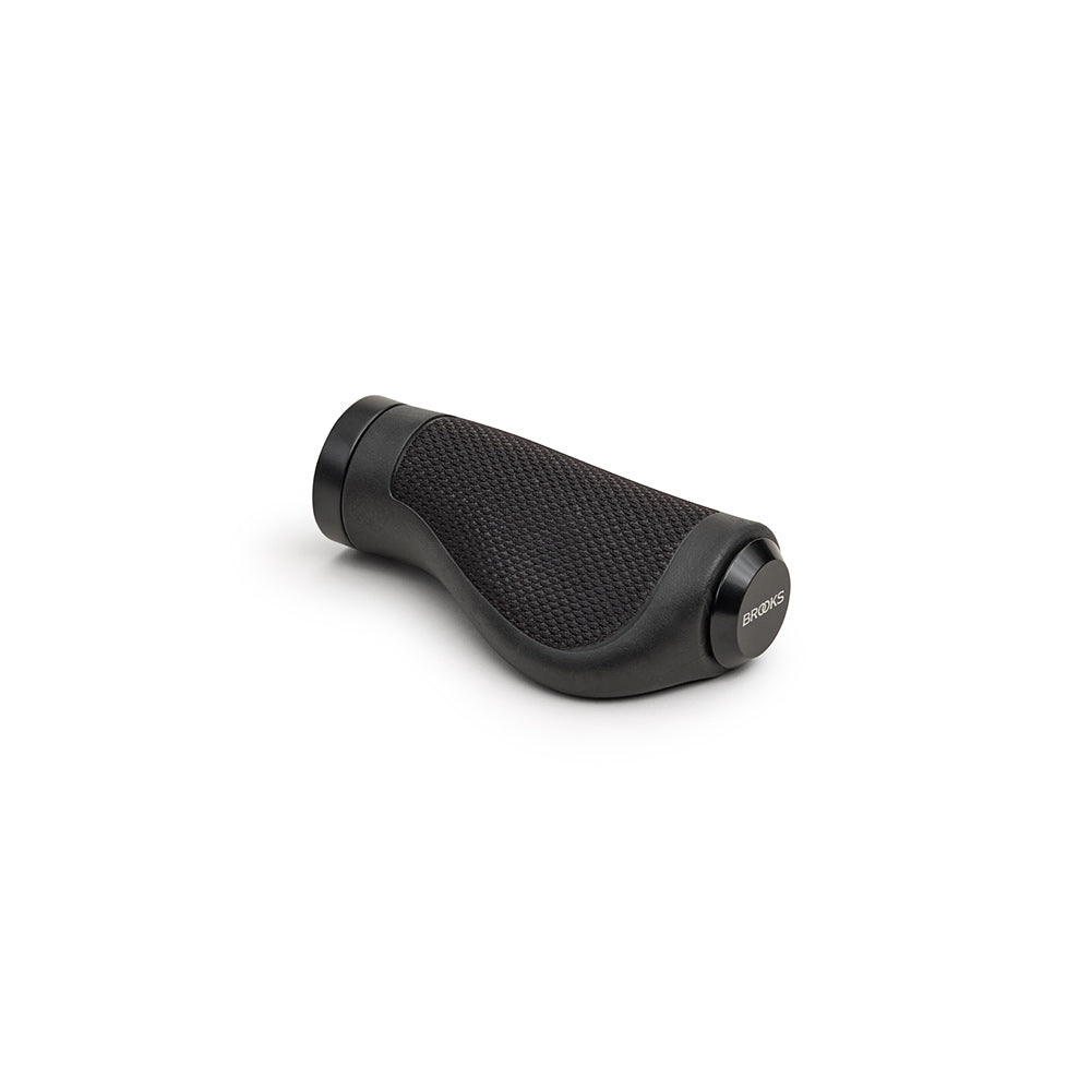 CSG6SS0A01000_ERGORUB040010_Brooks-England_2_ergonomic-cambium-rubber-100-100-black-grips_3-4.jpg
