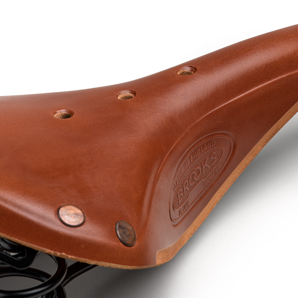 B337H00A07203_B337H00A07203_Brooks-England_6_flyer-special-honey-leather-saddle_detail1.jpg