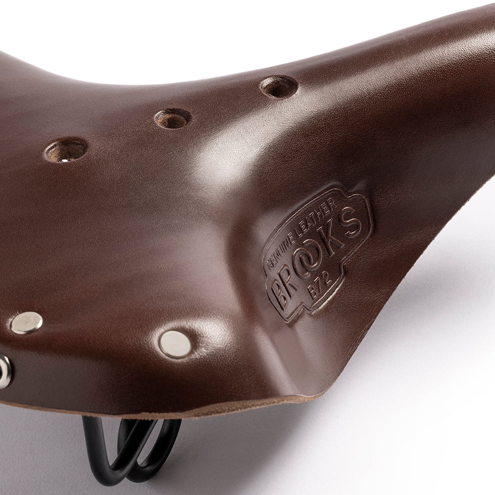 B391000A07205_B391000A07205_Brooks-England_6_b72-a-brown-leather-saddle_detail1.jpg