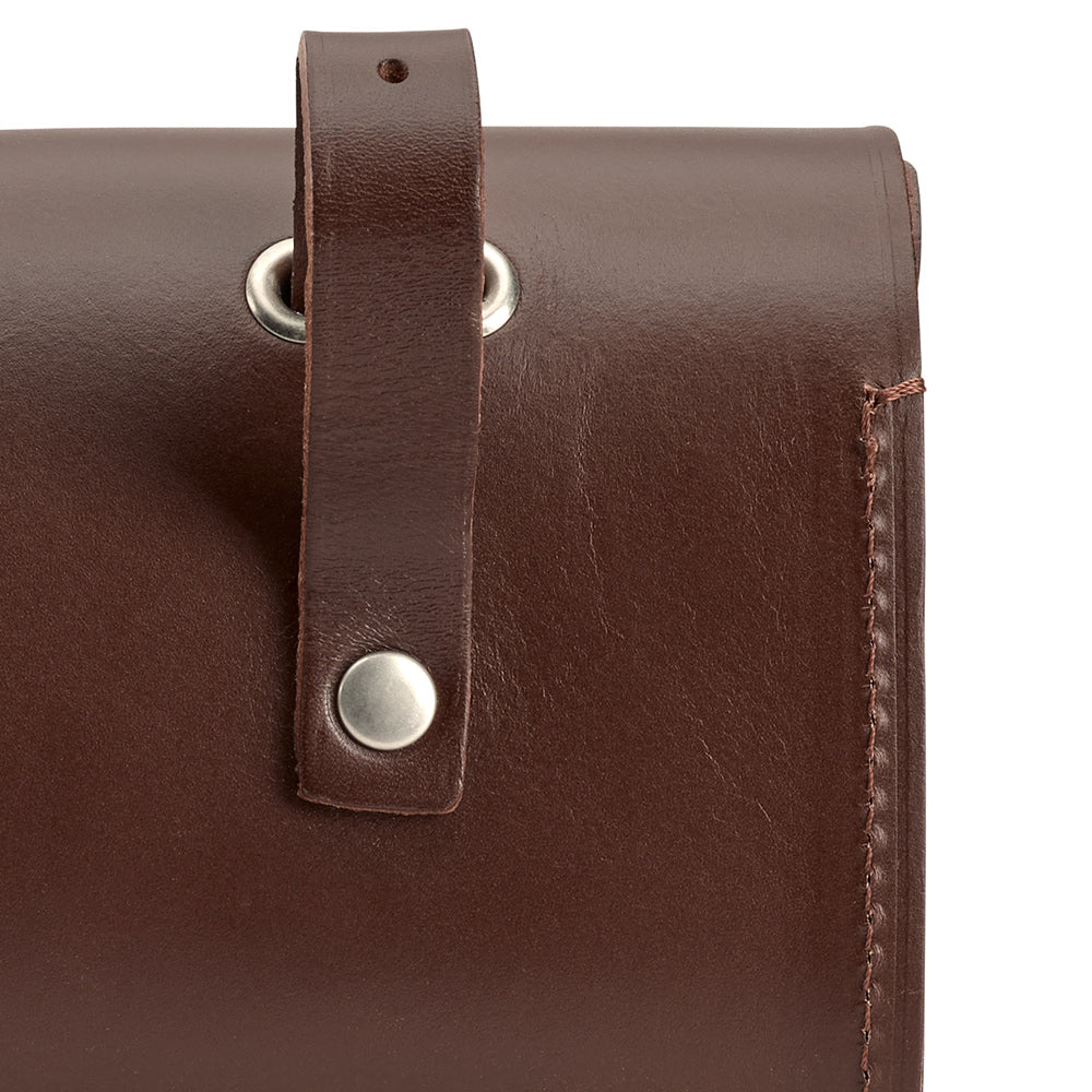 B743700A17205_CHALLE0017205_Brooks-England_5_challenge-1,5L-a-brown-bike-bags_detail3.jpg