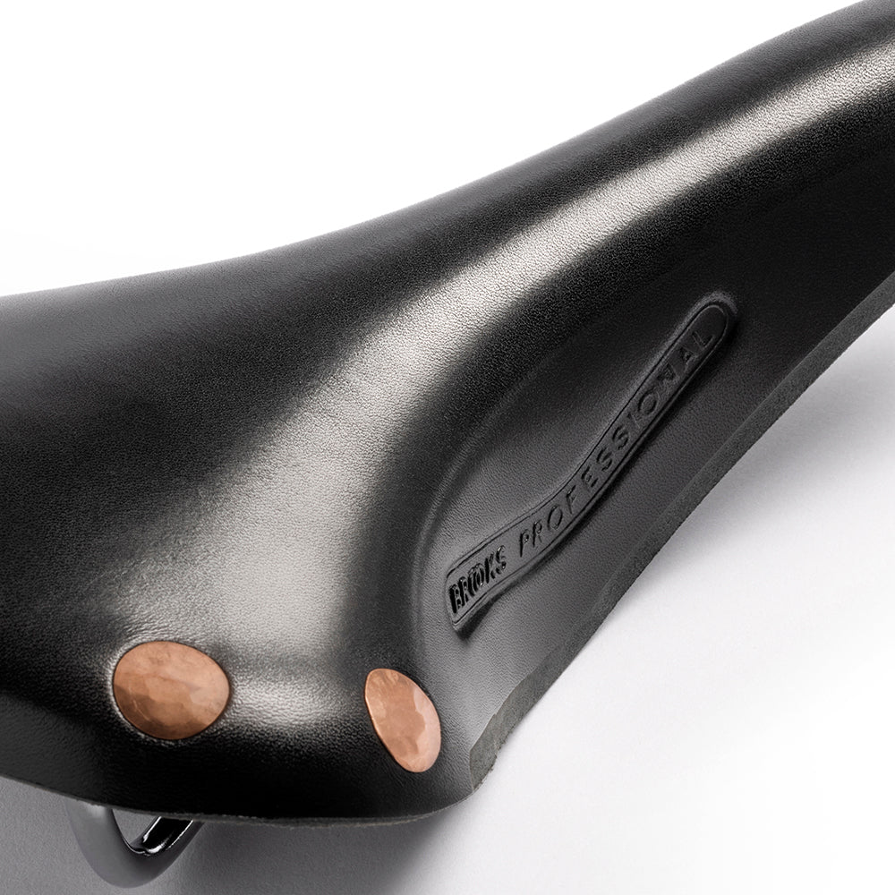 Team Pro Special Leather Saddle: Schwarzes Rennsattel