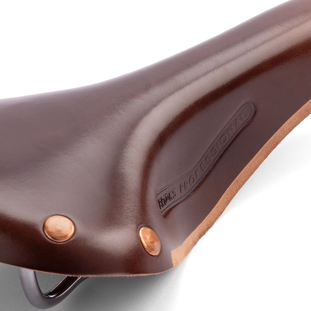 B232H00B87205_B232H00B87205_Brooks-England_6_standard-professional-antique-brown-leather-saddle_detail1.jpg