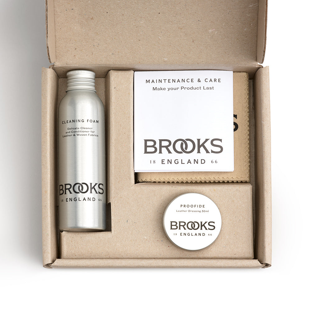 AMA0300A00_AMA0300A00XXXX_Brooks-England_4_bag-care-kit-maintenance-accessories_detail.jpg