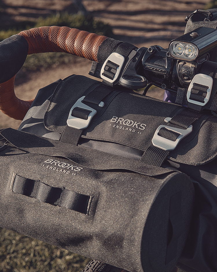 Brooks England Handlebar Bags: Perfect 